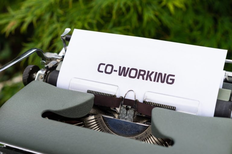 How To Successfully Outsource Your Content Writing To A Virtual Assistant